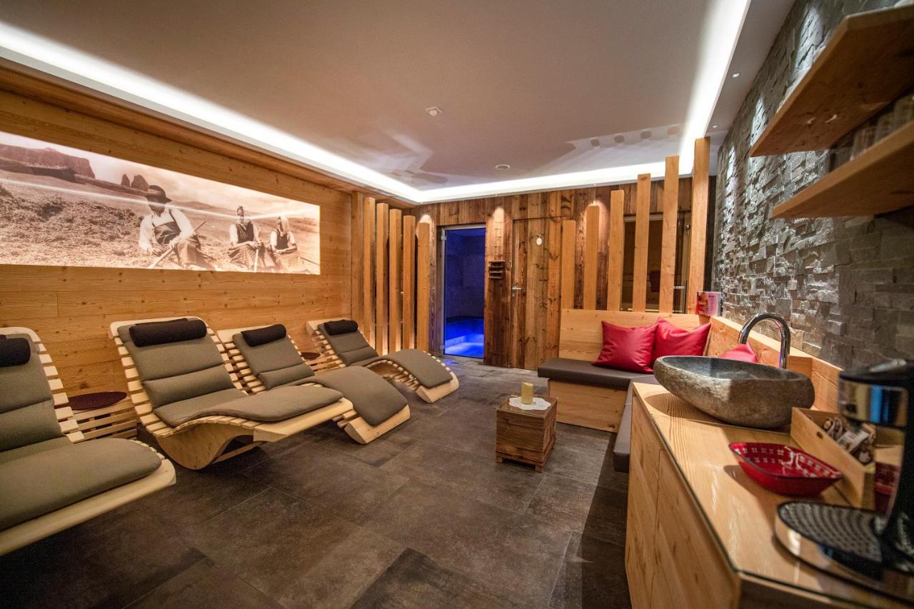 Apartments La Rives Santa Cristina Val Gardena Exterior photo